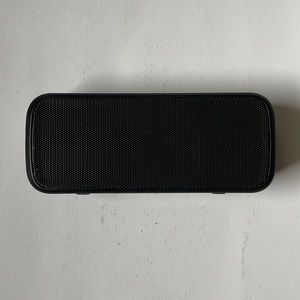 Insignia Portable Bluetooth Stereo Speaker black